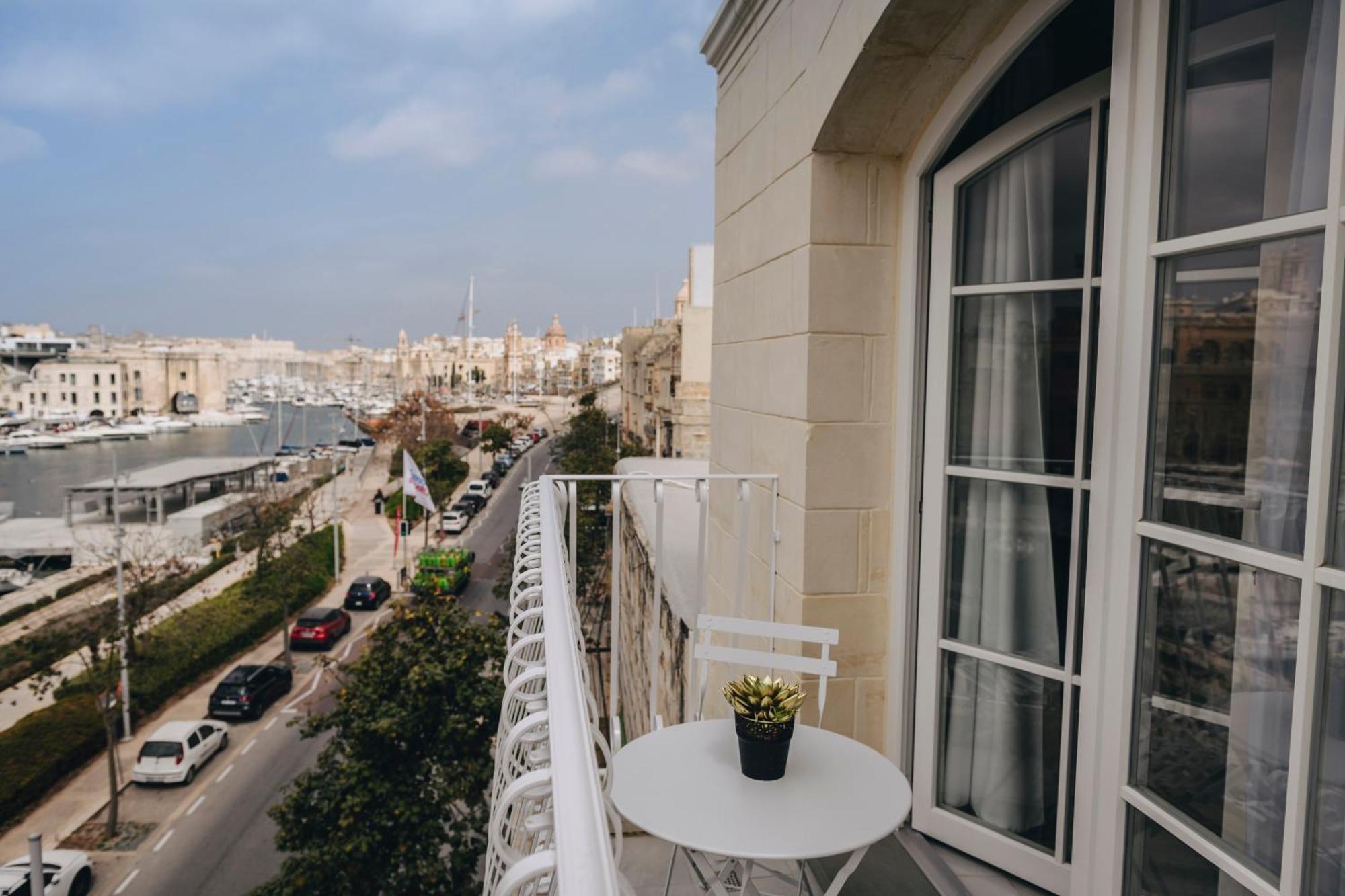 Dock 1 Boutique Hotel Cospicua Exteriör bild